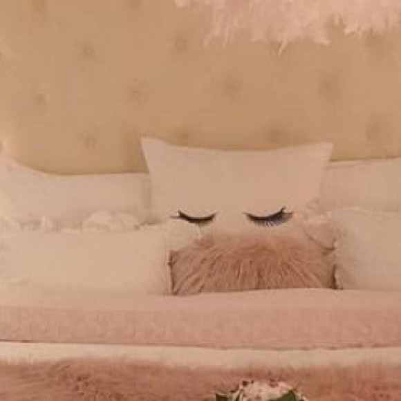 Meet your Posher, Nevaeh - Picture 1 of 1